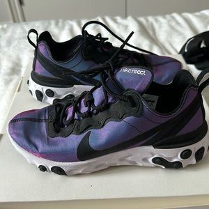 Nike React Women’s Running Shoe - Duo-chrome - size 7
